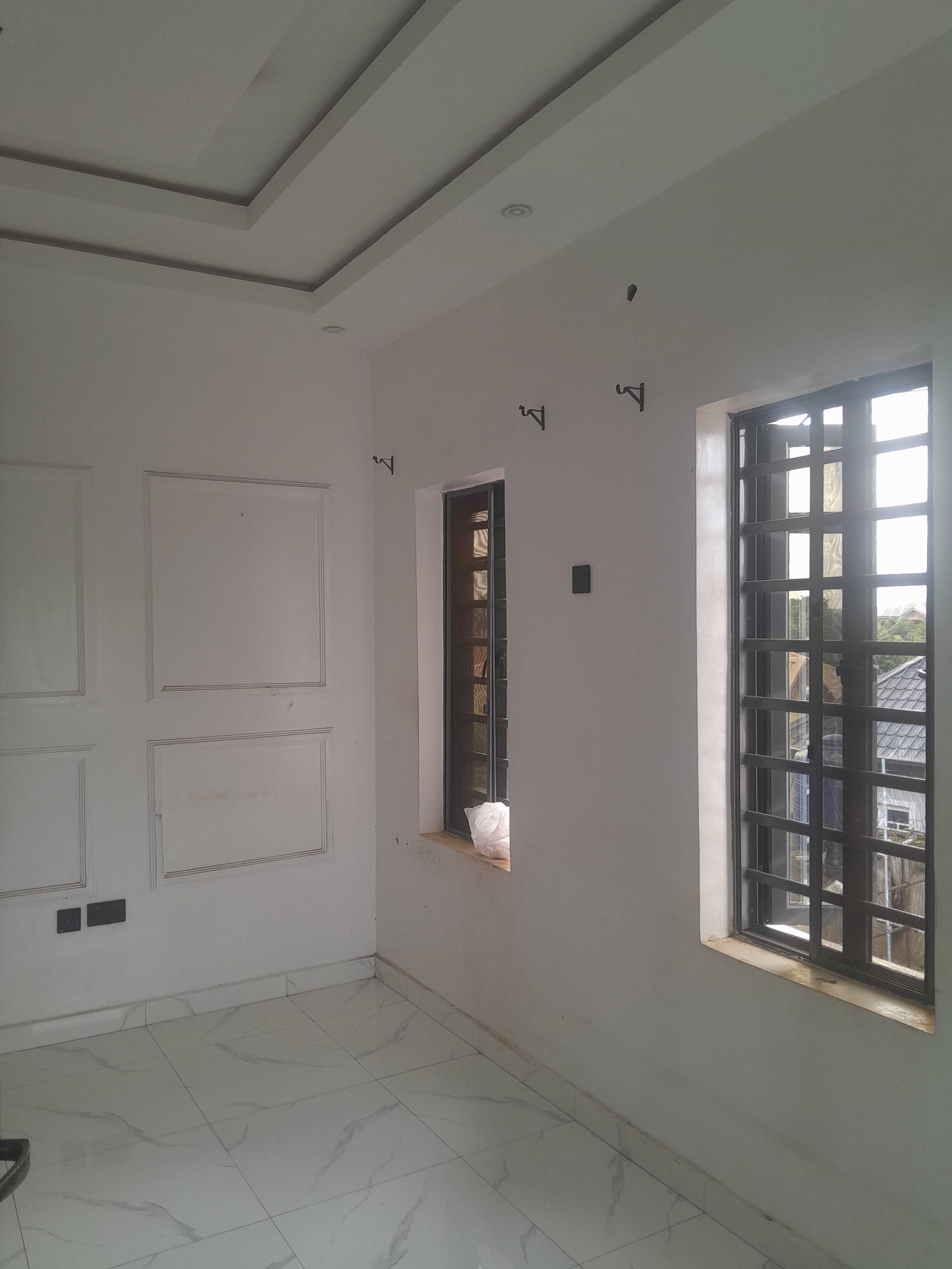 Gallery image - 5